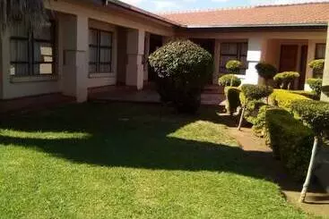 Pension Afro She Guest Lodge