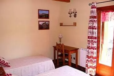 Aparthotel Spa Areu