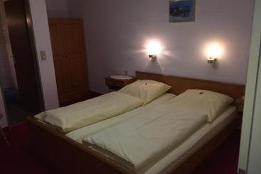 ホテル Restaurant Hellmann