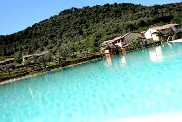 فندق Le Corti Di Montepitti