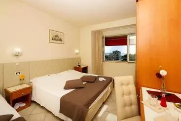 호텔 Nuova Sabrina