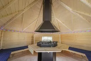 Cabane Carr House