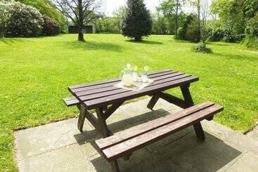 Сельский дом Dilly Dally Barn