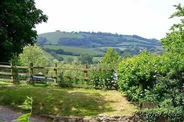 کلبه The Old Smithy