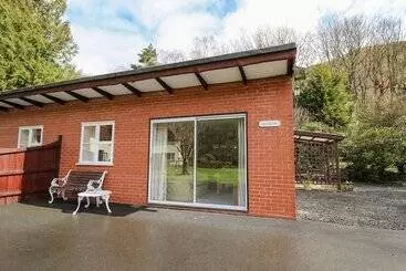 Salmon Cottage