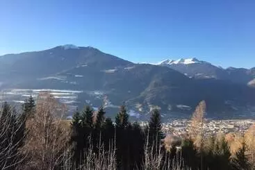 Aamiaismajoitus (B&B) Haus Lasaun