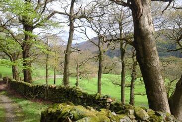 بيت ريفى Knott Lodge