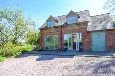 Mökkimajoitus Gwdihw