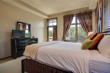 هتل آپارتمان Howelsen Place H307a