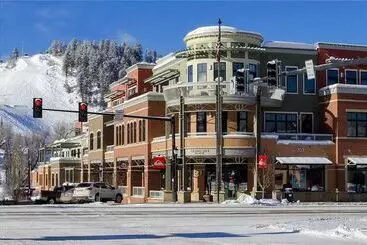 Huoneistohotelli Howelsen Place H307a