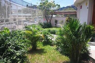 مسافرخانه Vinostal