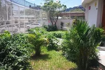 مسافرخانه Vinostal