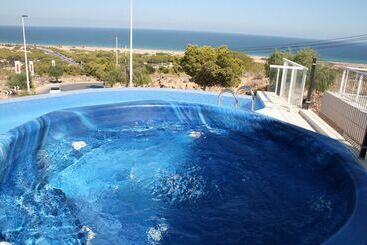 هتل Nova Beach Apartment