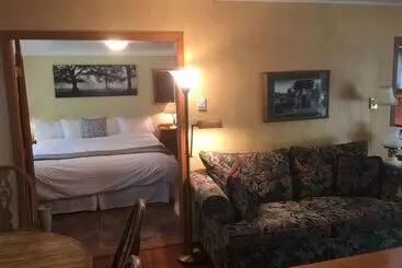 Mökkimajoitus Lakeshore On Salt Spring