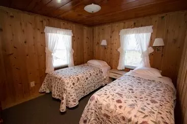 Outer Banks Motel   Village Accommodations