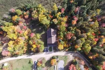 Warbler S Roost Country Inn B&b