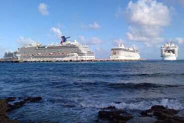 Hotel Apartments Tukano