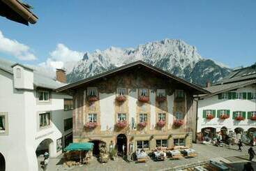 Hotel Alpenrose Traditionsgasthof Mittenwald