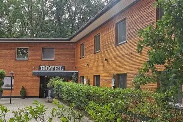 Отель Am Springhorstsee