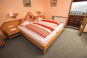 ホテル Kolmsteiner Hof