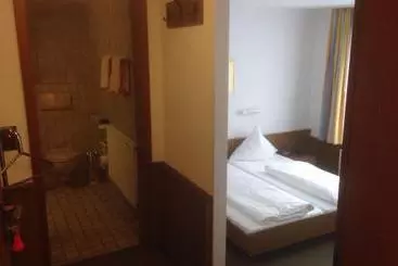 膳宿费 Lessinghof