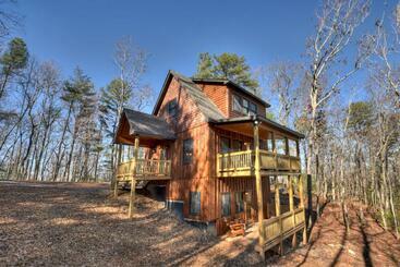 관광객 아파트 Scenic Cottage In The Forest With Hot Tub!