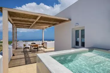Aelia Luxury Suites