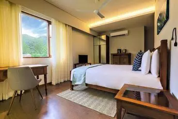 Hotel Ja Enchanted Waterfront Seychelles