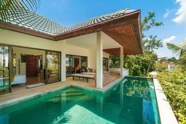 Ferienwohnungen Secret Garden Villa 3br(pool/walk To Beach)
