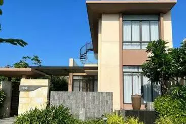 آپارتمان‌های توریست‌ها Cam Ranh Villa