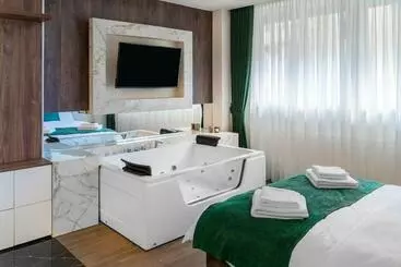 Appartamenti turistici 9 Nine   Luxury Apartments & Suites