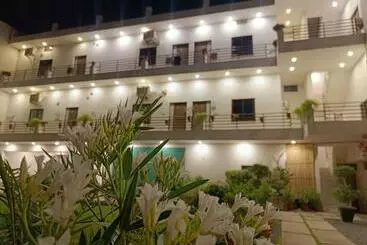 Otel Green Club Farm