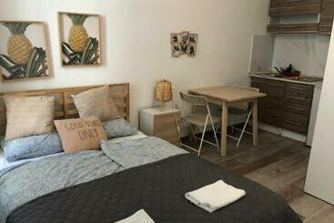 דירות לתיירים Bella Fiore 11