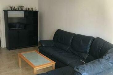 ツーリストアパートメント Maison De Ville Avec Jardin Et Terrasse