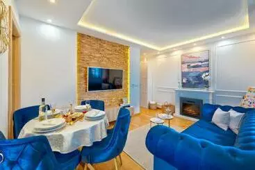 Apartamentos turísticos Lux Apartman Pino D’oro Vila Onore