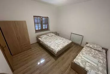 ツーリストアパートメント L&l Rooms