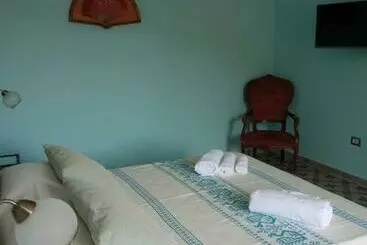 Pensione Tra I Due Ponti