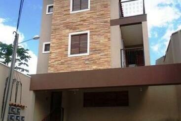 ツーリストアパートメント Triplex Solar Casa Branca