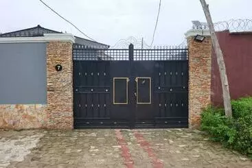 آپارتمان‌های توریست‌ها 2 Bedrooms Shortlet Apartment In Oluyole Estate Ibadan