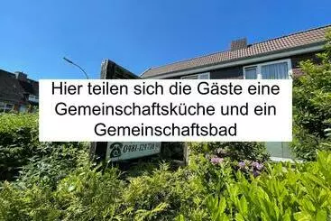 Garis Pension