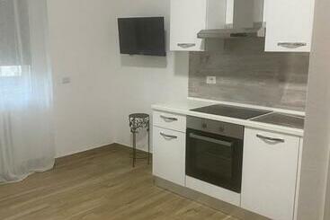 شقق خاصة سياحية Beb Via Sardegna