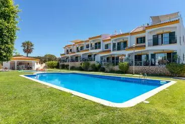 Turistihuoneistot Casa Encantada