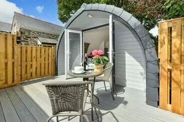 Turistihuoneistot Egryn Pod