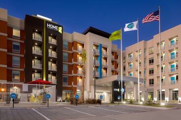 هتل Home2 Suites By Hilton Galveston