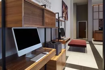 هتل Residence Inn By Marriott Montreal Midtown