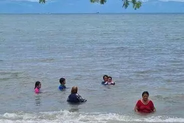 Pension Calatagan S Bahay Kubo   With Beach Access