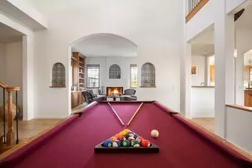 Turistihuoneistot Villa Verdot By Avantstay Spectacular 6 Br Estate W Pool, Hot Tub, Tennis& B Ball Courts