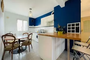 آپارتمان‌های توریست‌ها Superb Apartment 10 Min Walk From The Castle