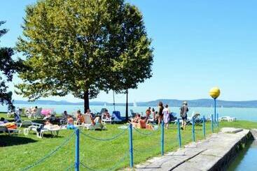 Апарт-отель Boglár Coop üdülő