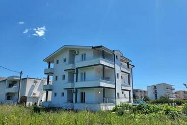 膳宿费 Heaven Home